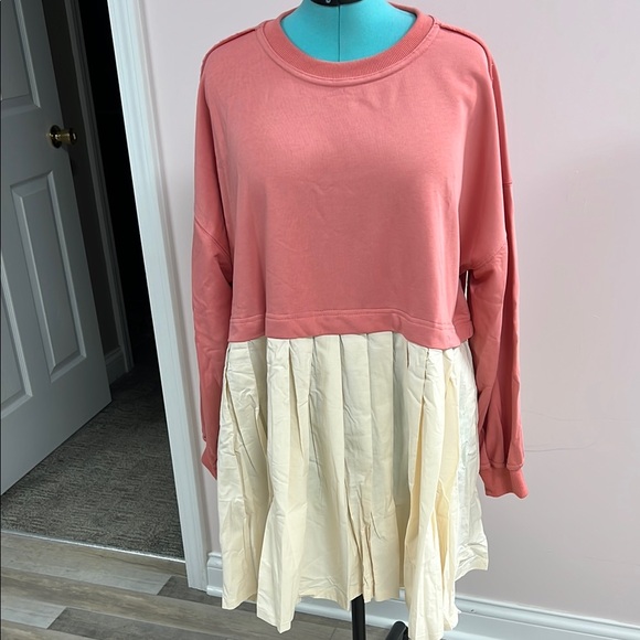 Lavendar J Dresses & Skirts - Elegant Two-Tone Mini Dress in Pink and Cream